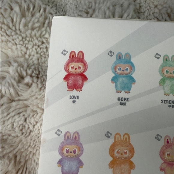 LABUBU LOVE - Picture 2 of 3